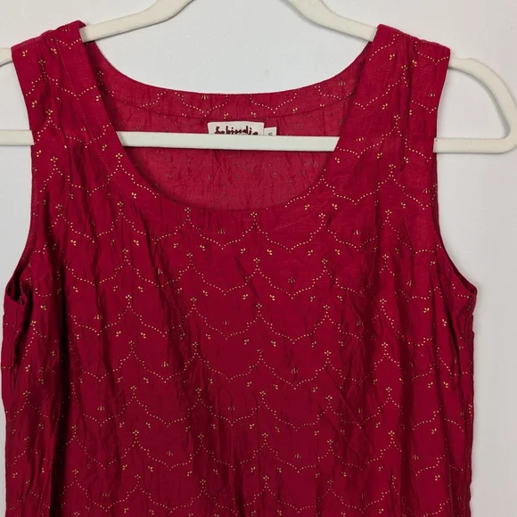 Red Sleeveless Dress - Picture 3 of 12